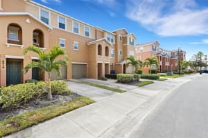 8908 WHITE SAGE LOOP, LAKEWOOD RANCH, FL 34202 Sold 05/28/25