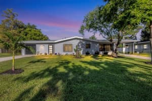 104 24TH STREET, BRADENTON, FL 34208 - MLS#MFRA4635509