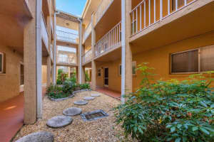 1330 GLEN OAKS DRIVE, SARASOTA, FL 34232 Sold 06/02/25