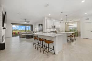 5118 HORIZON EDGE COVE, BRADENTON, FL 34211 Sold 03/28/25