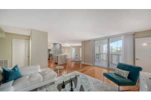 1111 GULFSTREAM AVENUE, SARASOTA, FL 34236 - MLS#MFRA4635534
