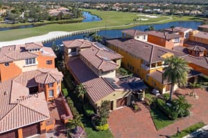 951 FISH HOOK COVE, BRADENTON, FL 34212 Sold 04/03/25
