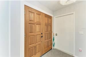 2299 RIVERWOOD COURT, SARASOTA, FL 34231 Sold 08/20/25
