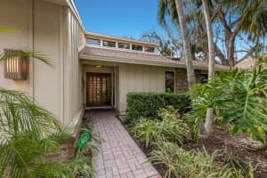 1225 VIEW DRIVE, SARASOTA, FL 34242 Sold 03/26/25