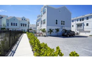 407 GOWDY ROAD, SARASOTA, FL 34237 - MLS#MFRA4635747