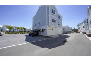 407 GOWDY ROAD, SARASOTA, FL 34237 - MLS#MFRA4635747