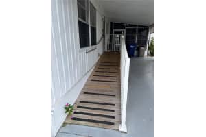 510 50TH AVENUE DRIVE, BRADENTON, FL 34207 Sold 07/10/25