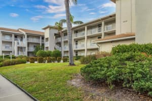 9630 CLUB SOUTH CIRCLE, SARASOTA, FL 34238 Sold 06/06/25