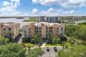 6310 WATERCREST WAY, LAKEWOOD RANCH, FL 34202 - MLS#MFRA4635777