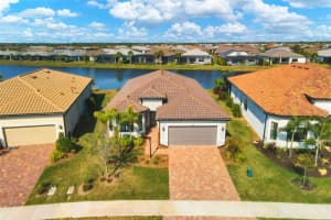 7432 SUMMERLAND COVE, BRADENTON, FL 34202 Sold 02/27/25