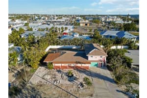 128 51ST STREET, HOLMES BEACH, FL 34217 Sold 03/06/25