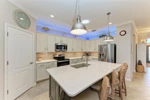 6579 WILLOWSHIRE WAY, BRADENTON, FL 34212 Sold 06/06/25