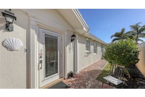 7575 QUINTO DRIVE, SARASOTA, FL 34238 - MLS#MFRA4635837