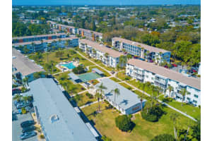 1853 Restful Dr #l2, BRADENTON