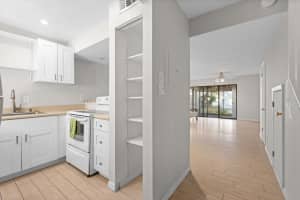 4001 BENEVA ROAD, SARASOTA, FL 34233 - MLS#MFRA4635888