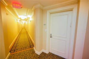 19900 COUNTRY CLUB DRIVE, MIAMI, FL 33180 - MLS#MFRA4635950