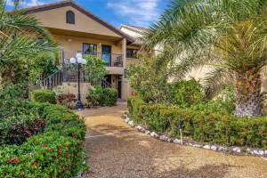 5574 ASHTON LAKE DRIVE, SARASOTA, FL 34231 Sold 04/01/25