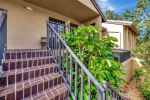 5574 ASHTON LAKE DRIVE, SARASOTA, FL 34231 Sold 04/01/25