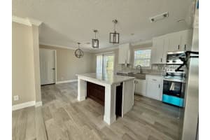 19411 258TH STREET, OKEECHOBEE, FL 34972 Sold 04/18/25