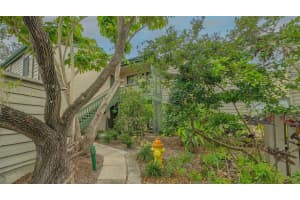 1510 PELICAN POINT DRIVE, SARASOTA, FL 34231 Sold 02/28/25