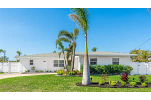 4204 ROYAL PALM DRIVE, BRADENTON, FL 34210 Sold 03/28/25