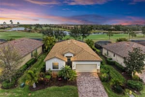 6933 QUIET CREEK DRIVE, BRADENTON, FL 34212 Sold 06/20/25