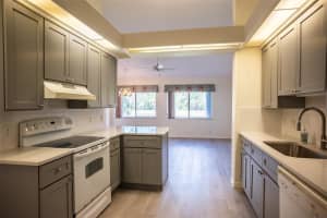 8282 PARKSIDE DR, ENGLEWOOD, FL 34224 - MLS#MFRA4636279