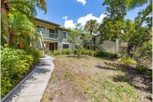 1519 PELICAN POINT DRIVE, SARASOTA, FL 34231 Sold 03/31/25