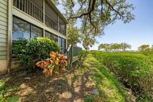 1519 PELICAN POINT DRIVE, SARASOTA, FL 34231 Sold 03/31/25