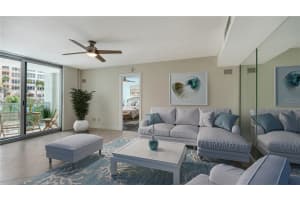 1111 GULFSTREAM AVENUE, SARASOTA, FL 34236 Sold 06/16/25