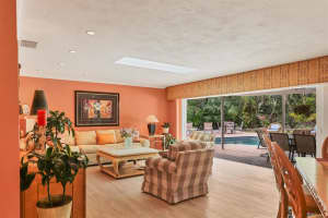 250 ROBIN DRIVE, SARASOTA, FL 34236 Sold 02/20/25