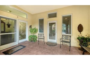 1685 LAUREL STREET, SARASOTA, FL 34236 Sold 02/04/25