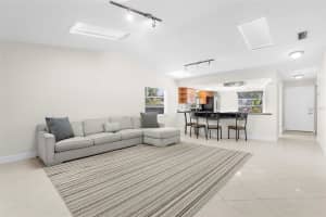 5916 BONAVENTURE PLACE, SARASOTA, FL 34243 Sold 06/23/25