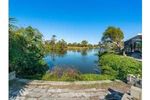 403 PINE TREE TERRACE, VENICE, FL 34293 Sold 04/15/25