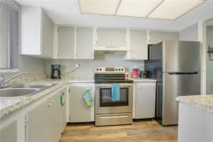 3622 LAKE BAYSHORE DRIVE, BRADENTON, FL 34205 - MLS#MFRA4636459