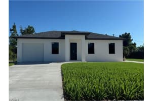 425 MAJORS AVENUE, LEHIGH ACRES, FL 33974 Sold 07/19/25