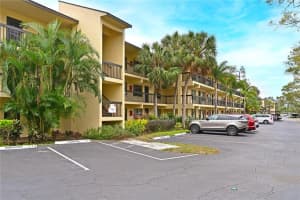 425 30th Ave W #c102, BRADENTON