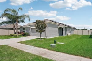 208 CASCADE BEND DRIVE, RUSKIN, FL 33570 - MLS#MFRA4636661