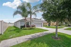 208 CASCADE BEND DRIVE, RUSKIN, FL 33570 - MLS#MFRA4636661