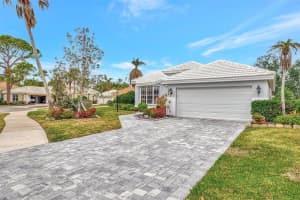 230 VESTAVIA DRIVE, VENICE, FL 34292 - MLS#MFRA4636674