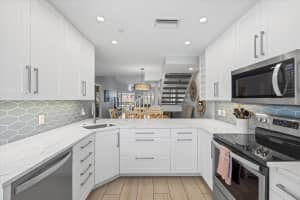 1275 SIESTA BAYSIDE DRIVE, SARASOTA, FL 34242 - MLS#MFRA4636765