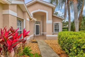 9414 FOREST HILLS CIRCLE, SARASOTA, FL 34238 Sold 03/11/25