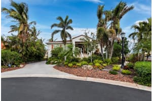 3314 BAYOU ROAD, LONGBOAT KEY, FL 34228 Sold 03/28/25