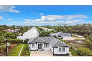 10155 Hallendale Dr, PORT CHARLOTTE