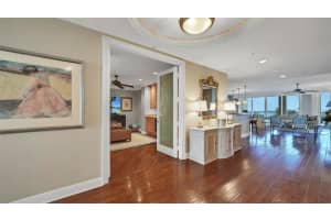 1300 BENJAMIN FRANKLIN DRIVE, SARASOTA, FL 34236 Sold 03/20/25