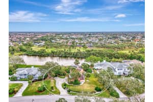 3726 BENEVA OAKS BOULEVARD, SARASOTA, FL 34238 Sold 03/17/25