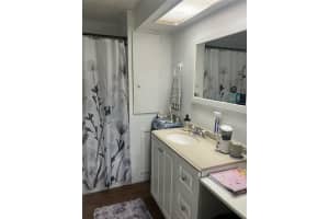 112 50TH AVENUE TERRACE, BRADENTON, FL 34207 Sold 03/12/25