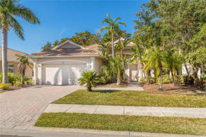 408 Golden Harbour Trl, BRADENTON