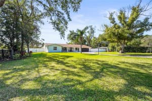 504 68TH AVENUE DRIVE, BRADENTON, FL 34207 Sold 03/27/25