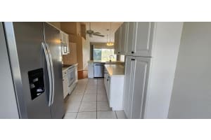 6554 FAIRWAY GARDENS DRIVE, BRADENTON, FL 34203 - MLS#MFRA4637131